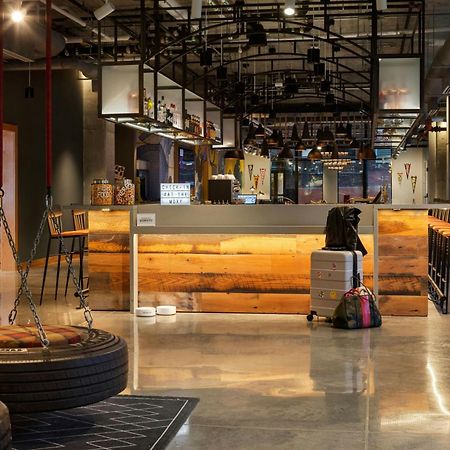 ホテル Moxy Omaha Downtown エクステリア 写真