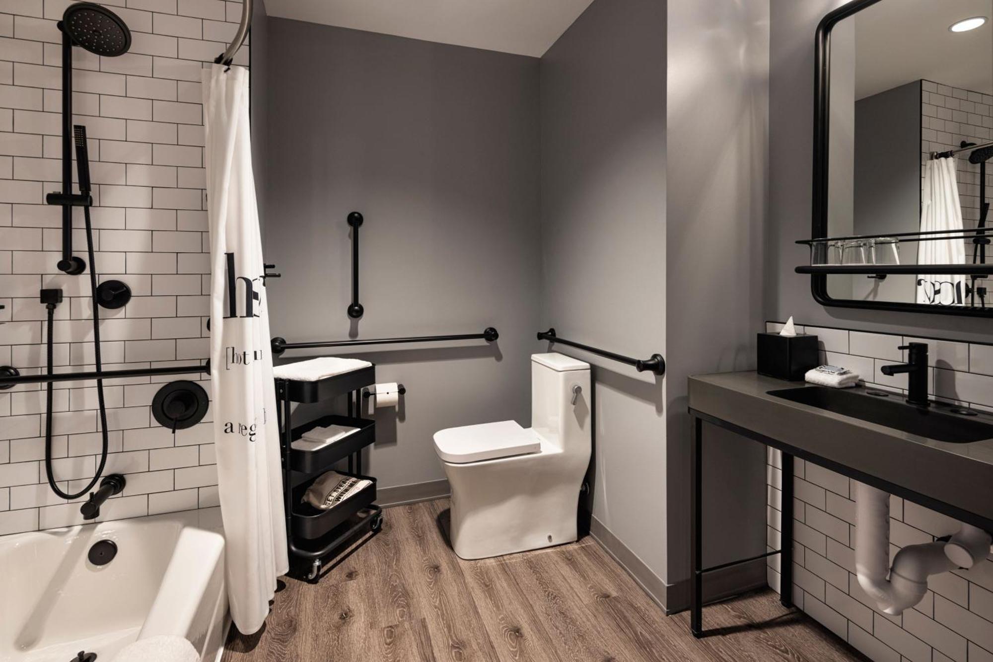 ホテル Moxy Omaha Downtown エクステリア 写真