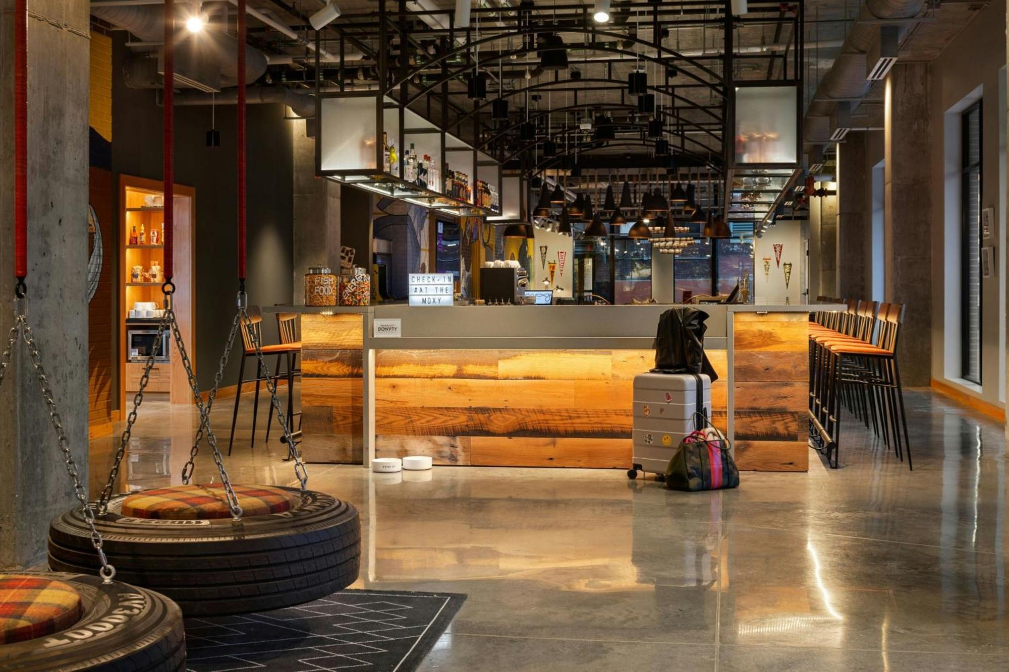 ホテル Moxy Omaha Downtown エクステリア 写真