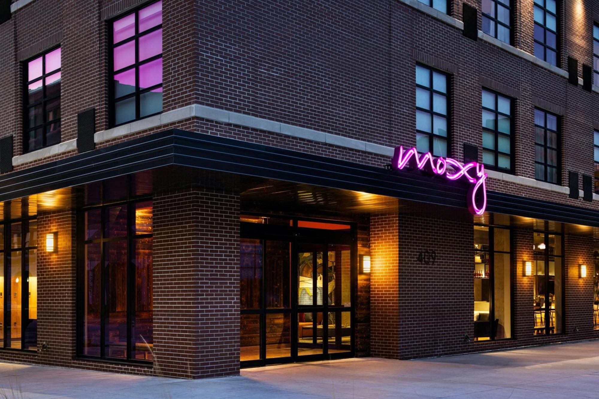 ホテル Moxy Omaha Downtown エクステリア 写真